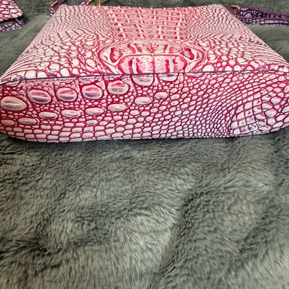 Brahmin Pink Crocodile Embossed Shoulder Bag Set - Picture 9 of 12
